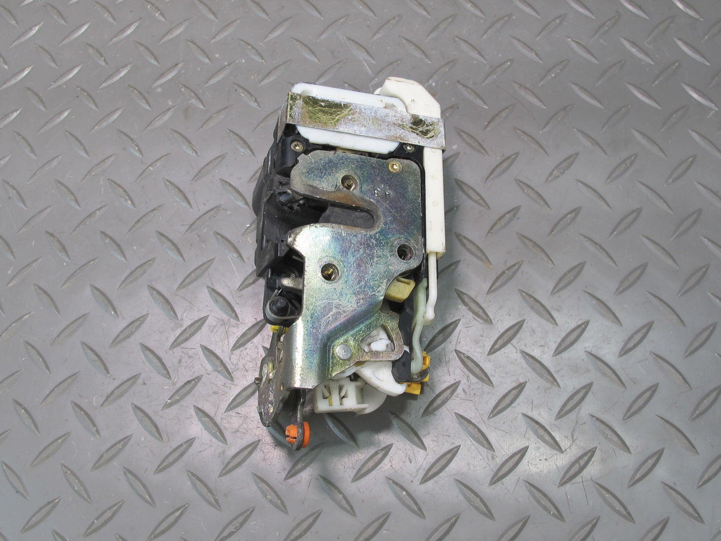 03-06 Chevrolet SSR Front Right Passenger Door Lock Latch Actuator OEM