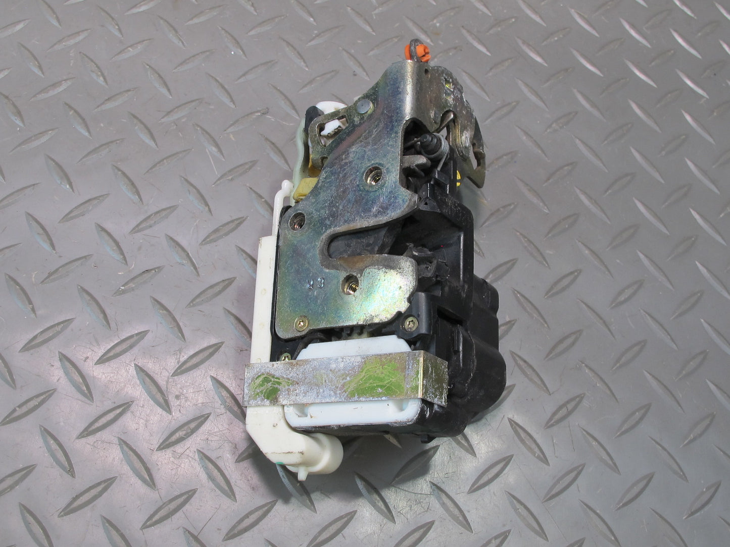 03-06 Chevrolet SSR Front Right Passenger Door Lock Latch Actuator OEM