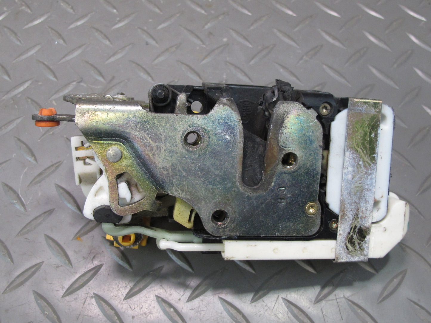 03-06 Chevrolet SSR Front Right Passenger Door Lock Latch Actuator OEM