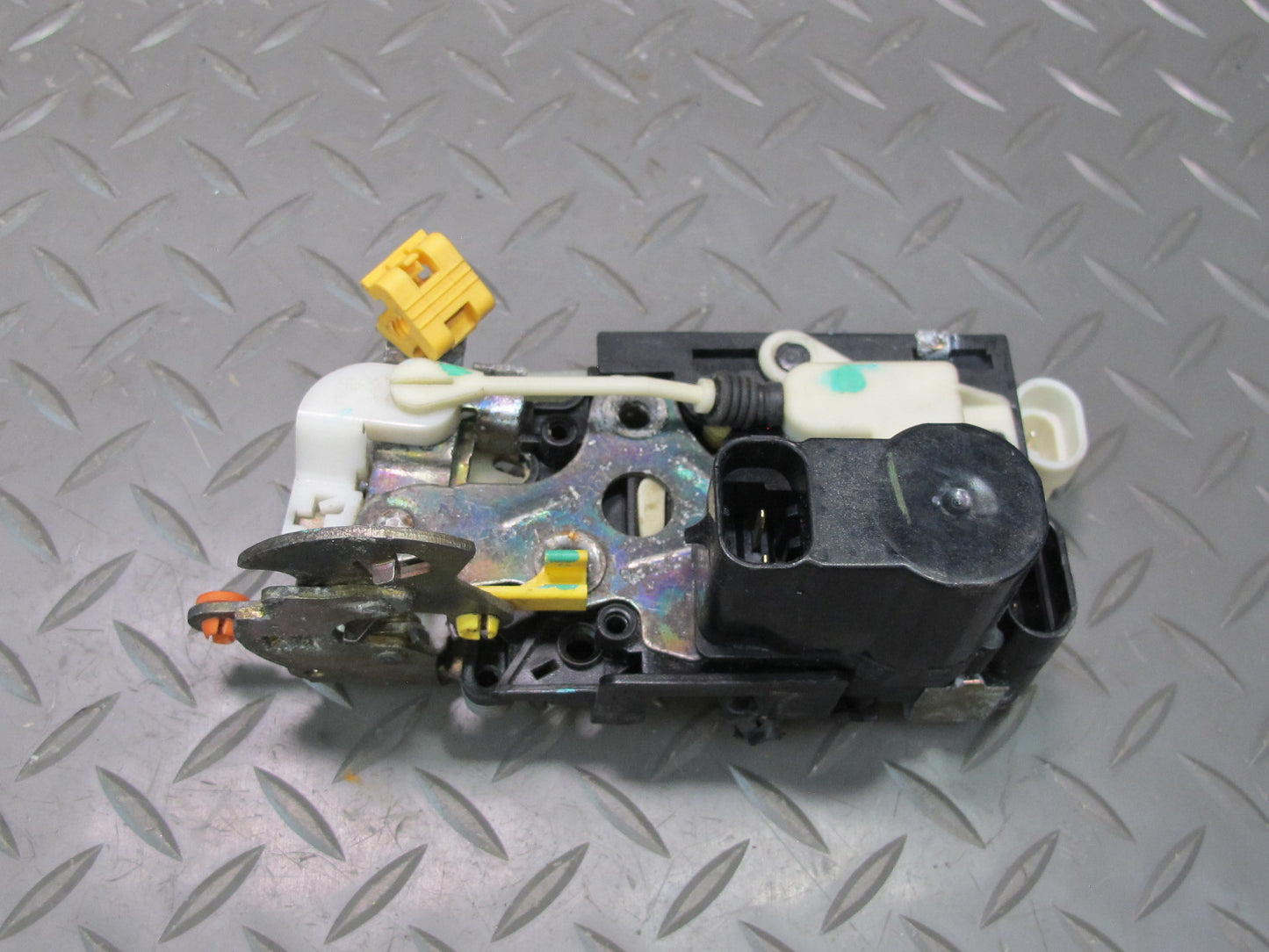 03-06 Chevrolet SSR Front Right Passenger Door Lock Latch Actuator OEM