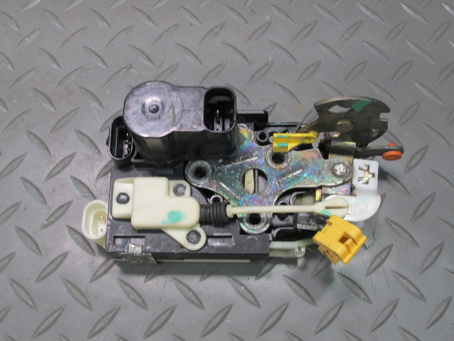 03-06 Chevrolet SSR Front Right Passenger Door Lock Latch Actuator OEM