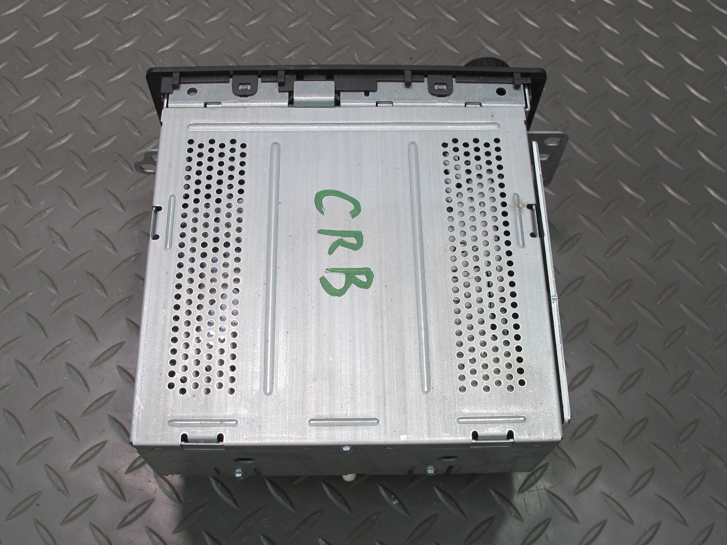 05-06 Chevrolet SSR Radio Stereo CD Changer Player Head Unit 10359577 OEM