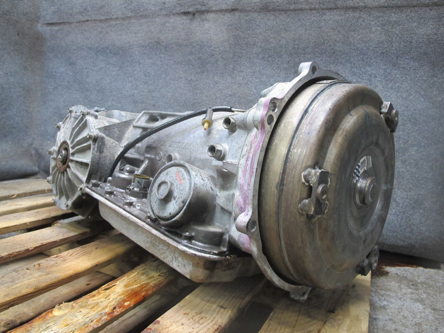 2001 Chevy Corvette C5 4L60E Auto Transmission Torque Converter w Differential