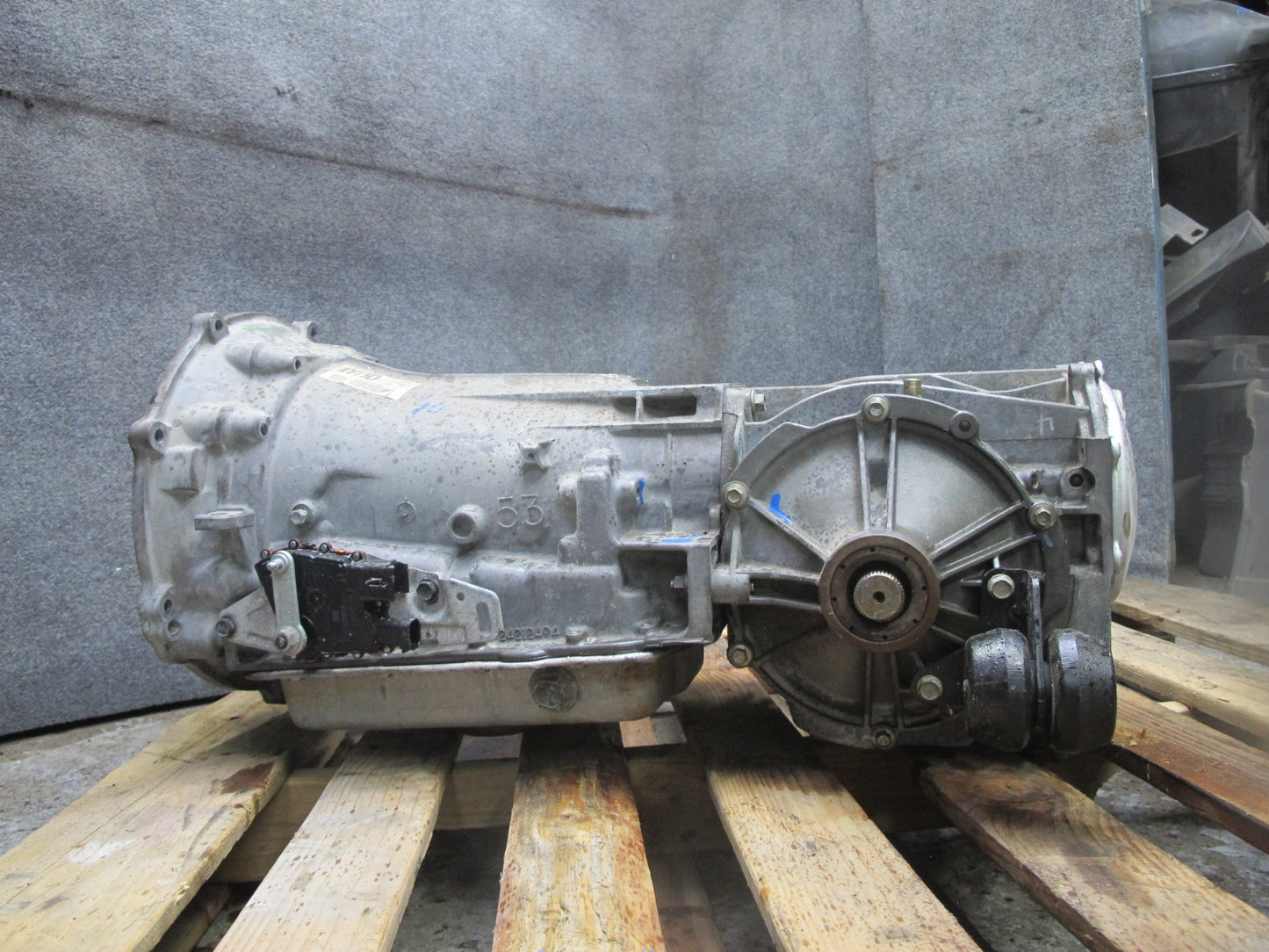 2001 Chevy Corvette C5 4L60E Auto Transmission Torque Converter w Differential