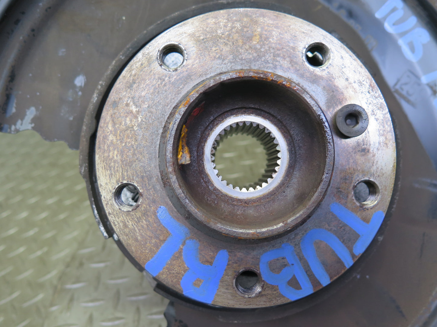 01-06 BMW E46 330ci RWD Rear Left Knuckle Wheel Hub Trailing Arm OEM