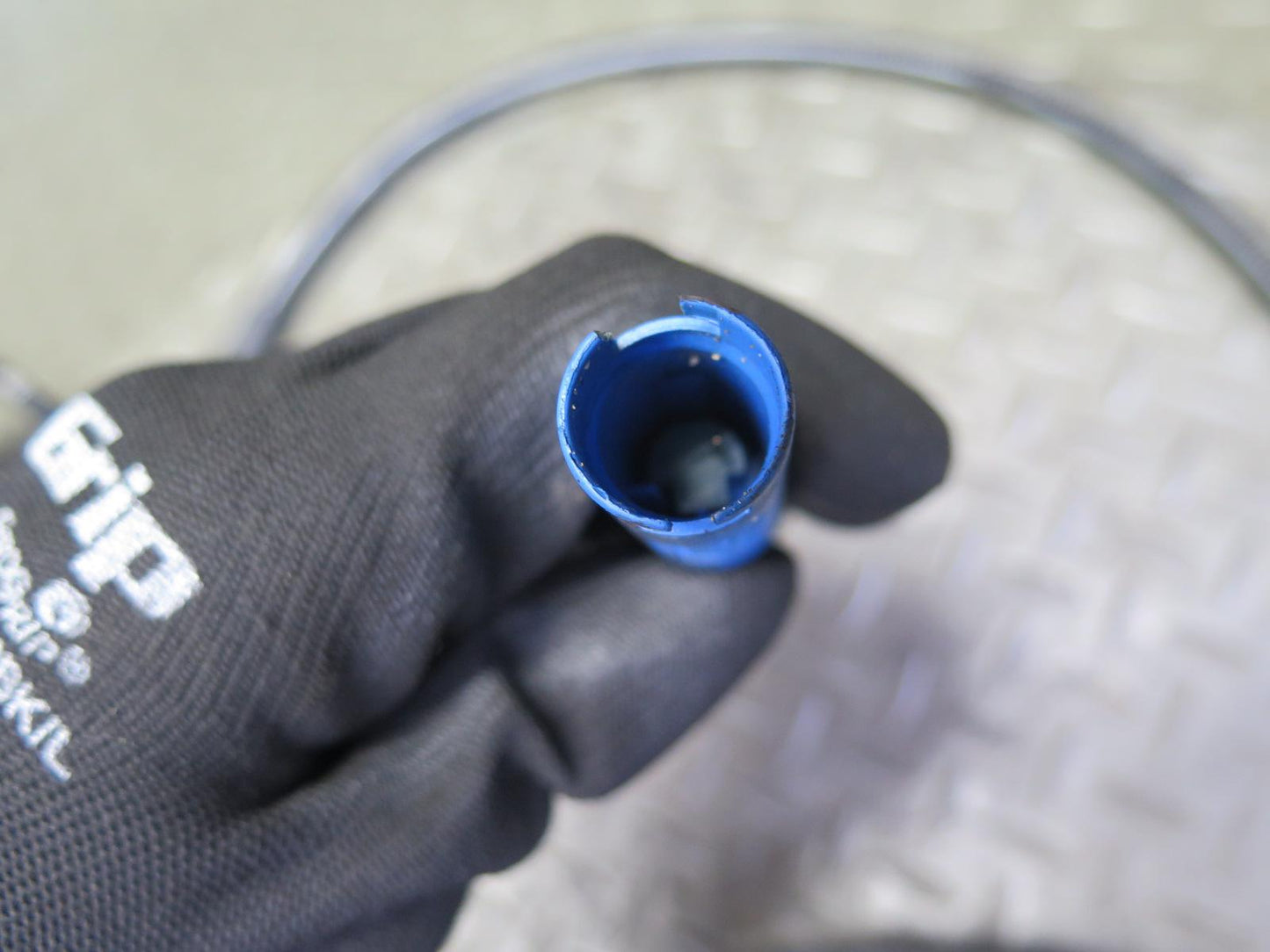 01-06 BMW E46 330ci RWD Rear Left Knuckle Wheel Hub Trailing Arm OEM