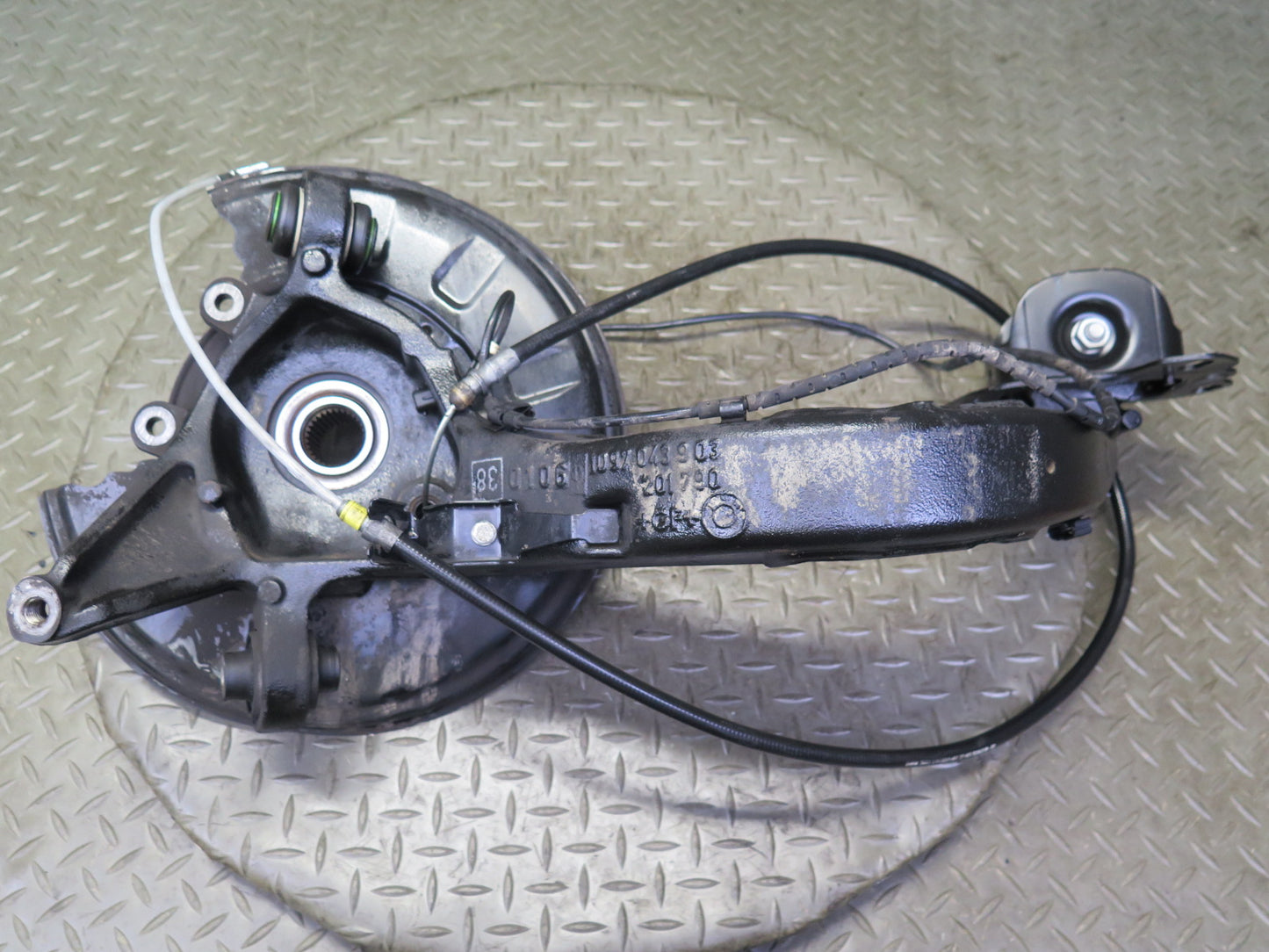 01-06 BMW E46 330ci RWD Rear Left Knuckle Wheel Hub Trailing Arm OEM