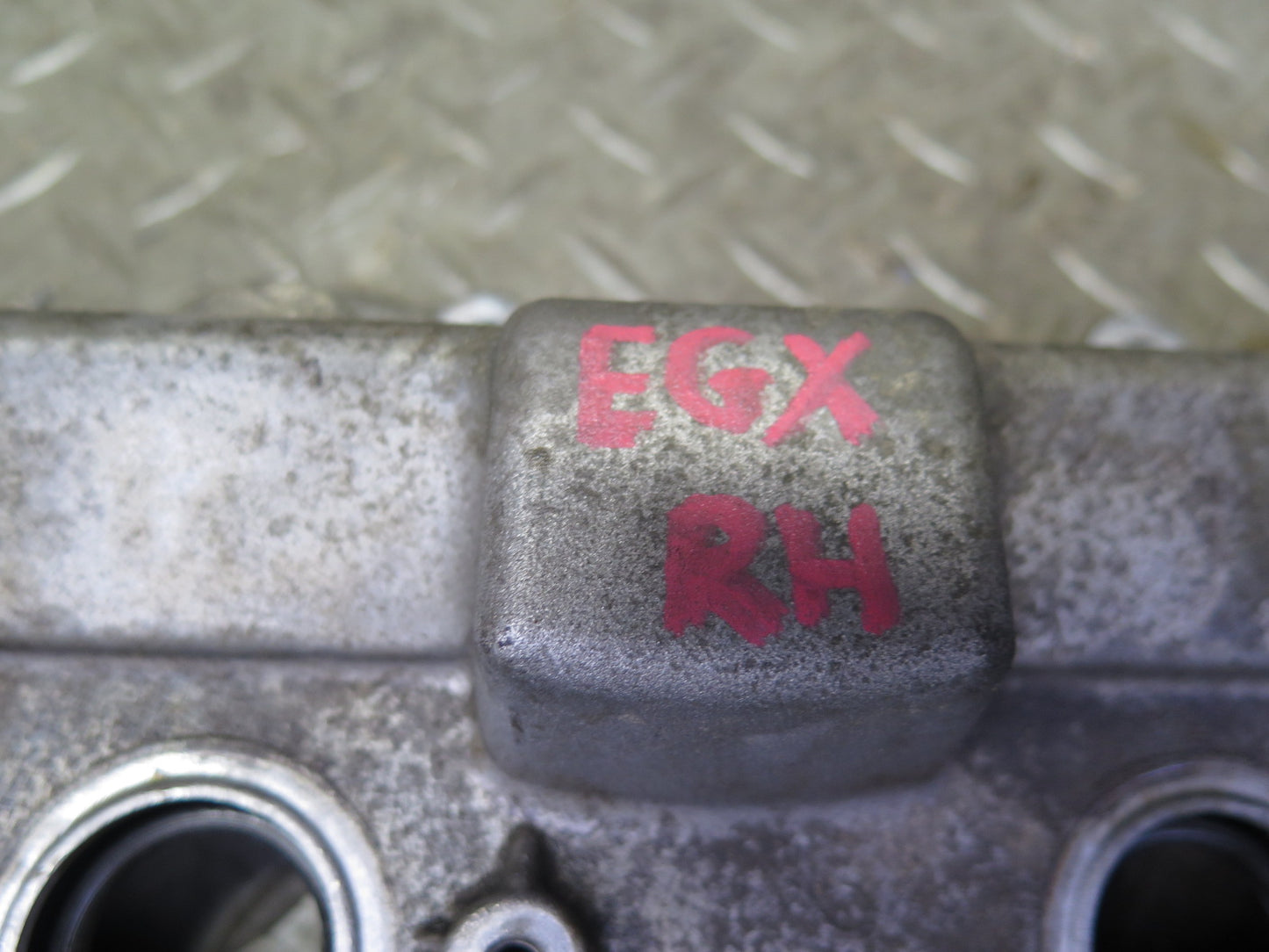 2006-2009 Lexus UZJ120L GX470 4.7L Engine Right Side Cylinder Valve Cover