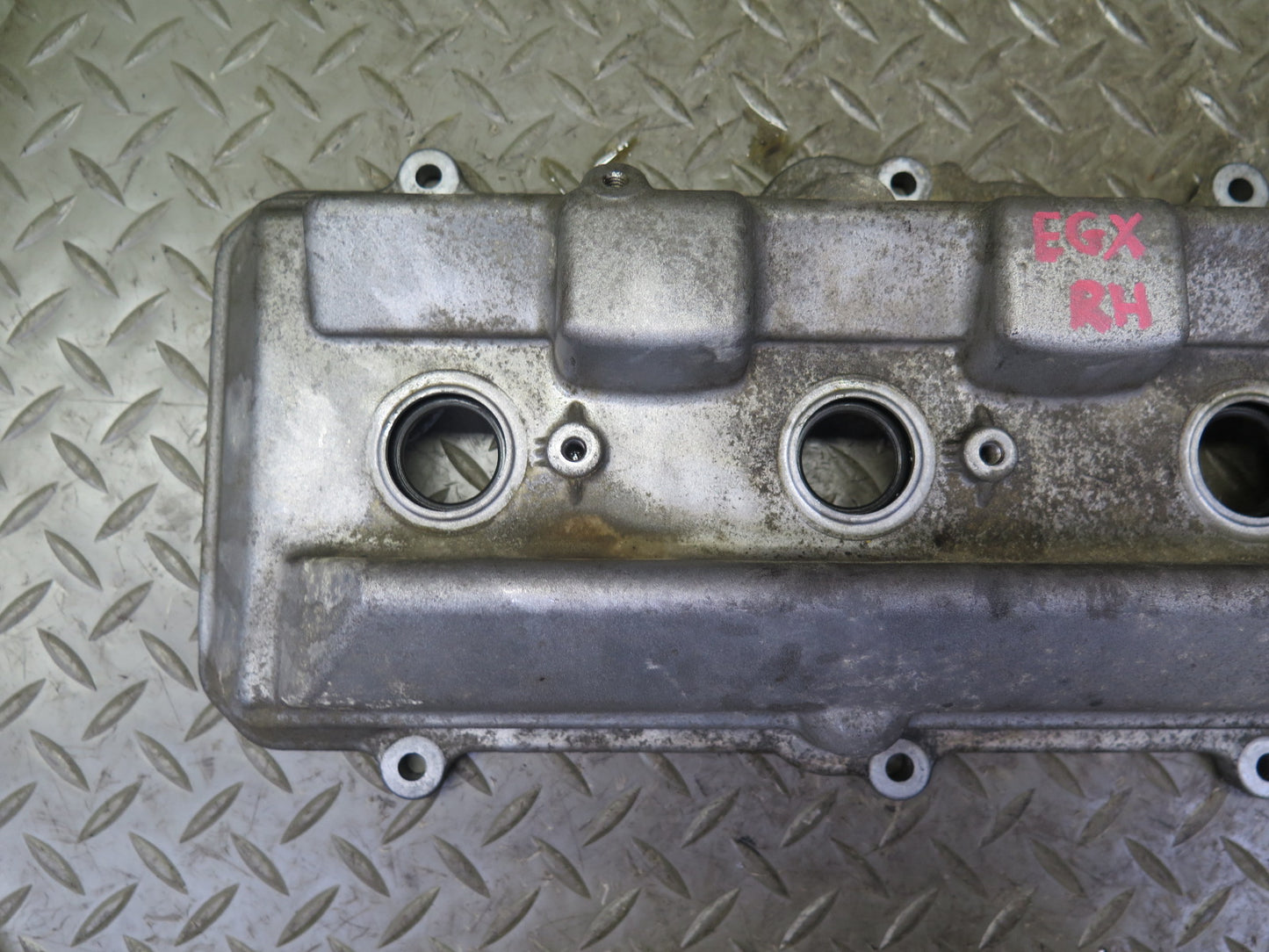 2006-2009 Lexus UZJ120L GX470 4.7L Engine Right Side Cylinder Valve Cover