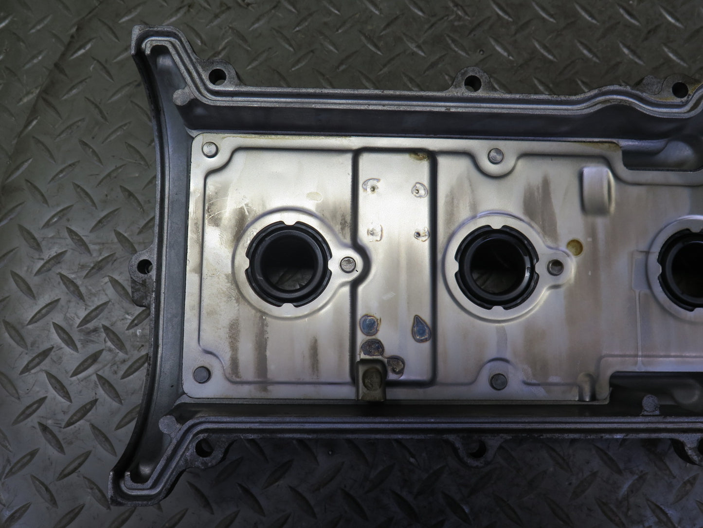 2006-2009 Lexus UZJ120L GX470 4.7L Engine Right Side Cylinder Valve Cover