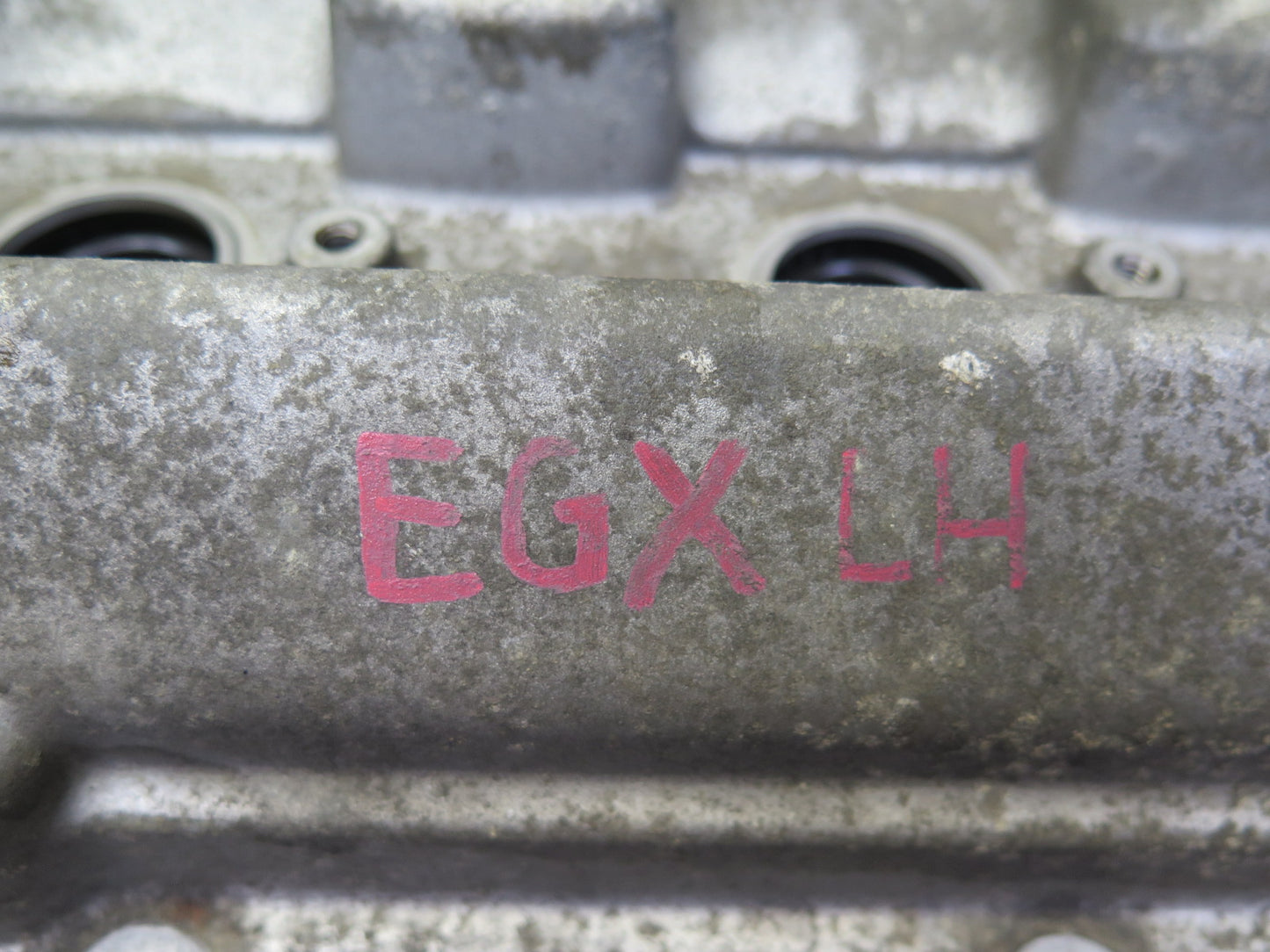 2006-2009 Lexus UZJ120L GX470 4.7L Engine Left Side Cylinder Valve Cover