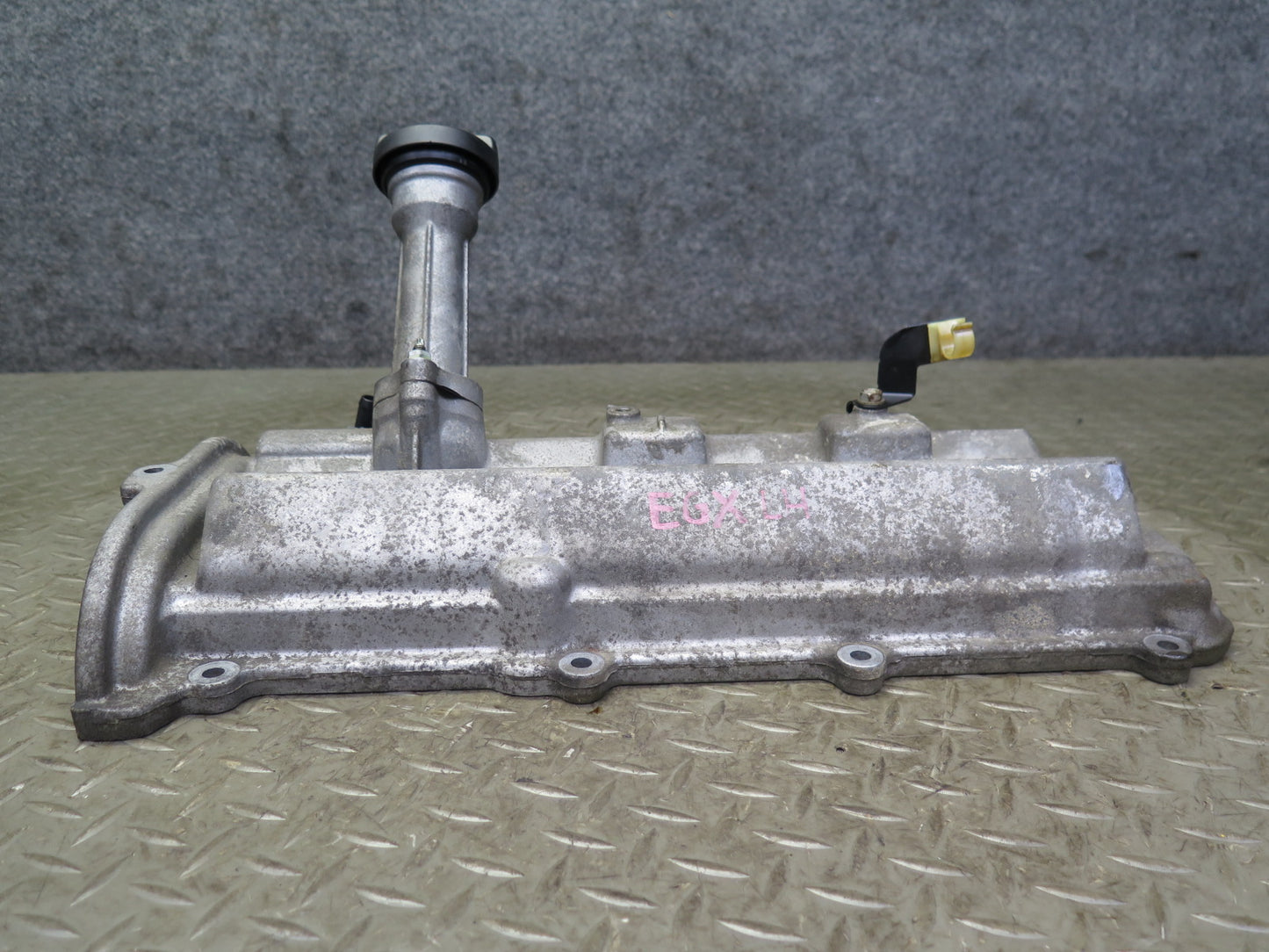 2006-2009 Lexus UZJ120L GX470 4.7L Engine Left Side Cylinder Valve Cover