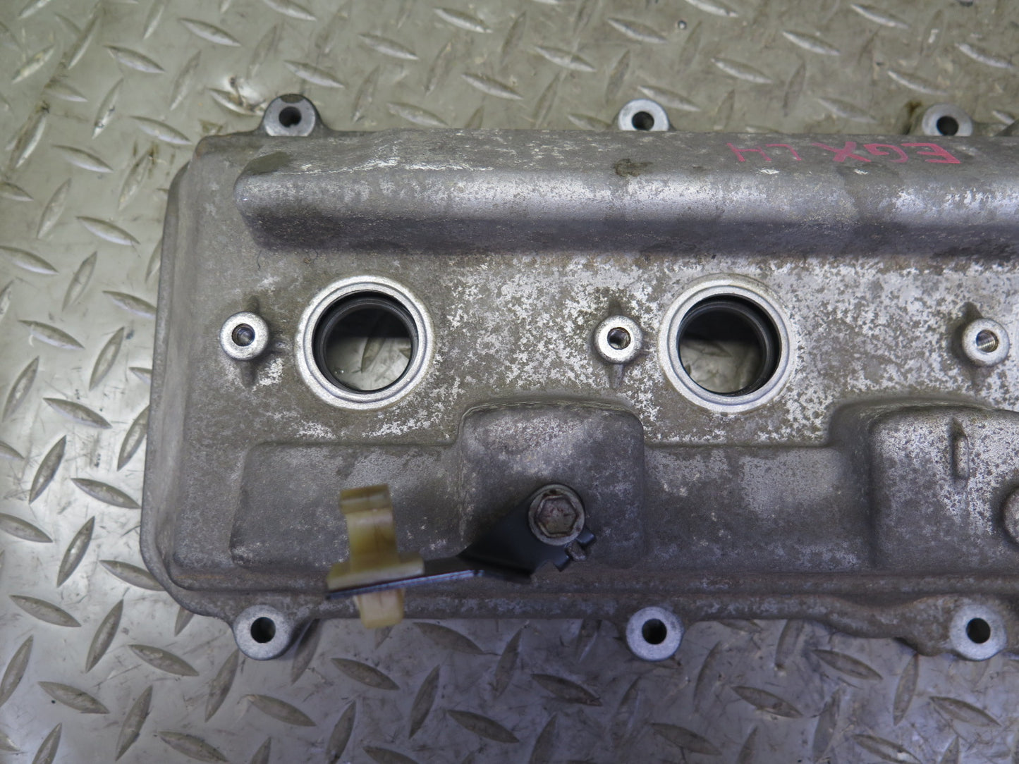 2006-2009 Lexus UZJ120L GX470 4.7L Engine Left Side Cylinder Valve Cover
