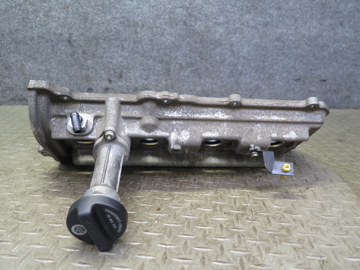 2006-2009 Lexus UZJ120L GX470 4.7L Engine Left Side Cylinder Valve Cover