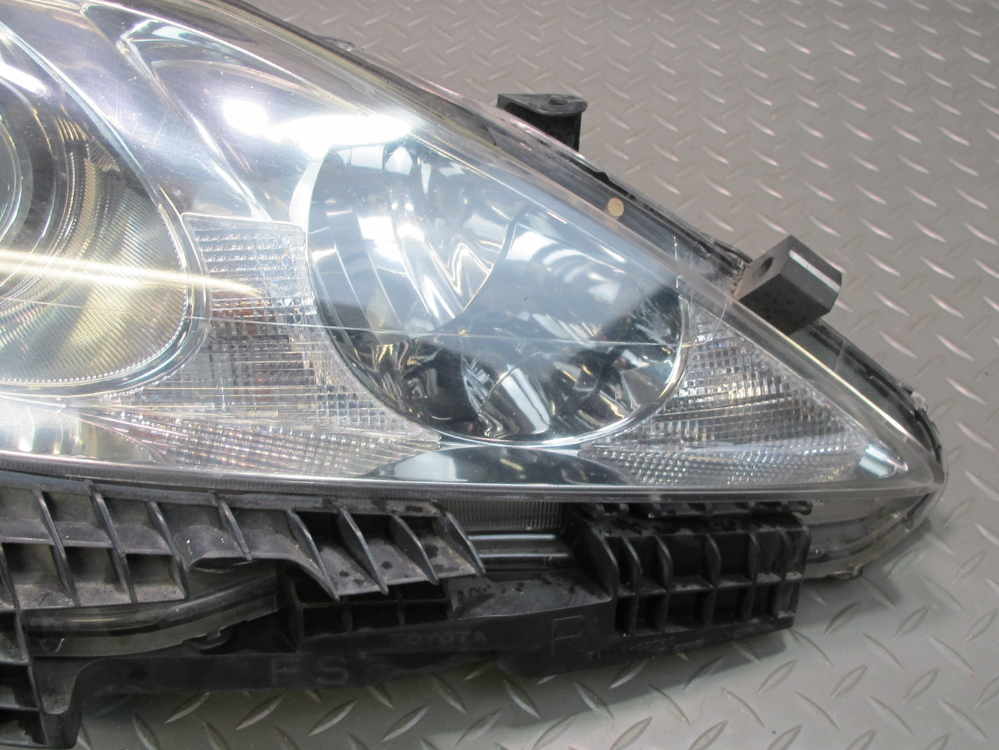 2008 Lexus USE20L Is-f Front Right Adaptive Xenon HID Headlight Lamp OEM