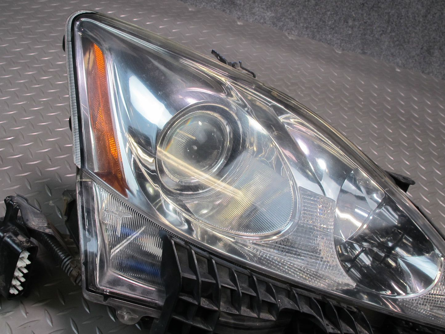 2008 Lexus USE20L Is-f Front Right Adaptive Xenon HID Headlight Lamp OEM