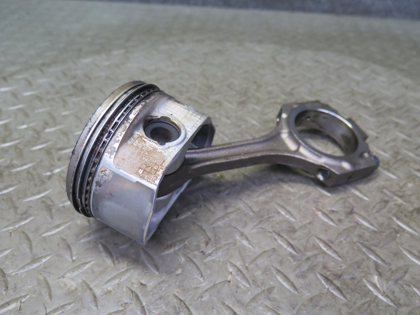 2005-2009 Lexus UZJ120L GX470 4.7L 2UZFE Engine Piston Connecting Rod Set of 8