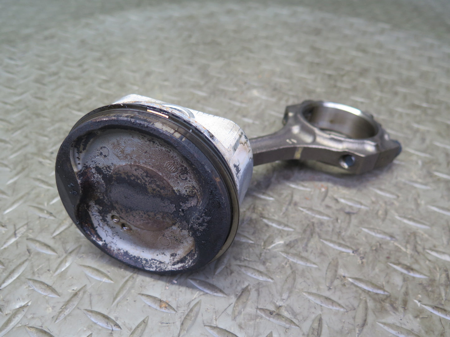 2005-2009 Lexus UZJ120L GX470 4.7L 2UZFE Engine Piston Connecting Rod Set of 8