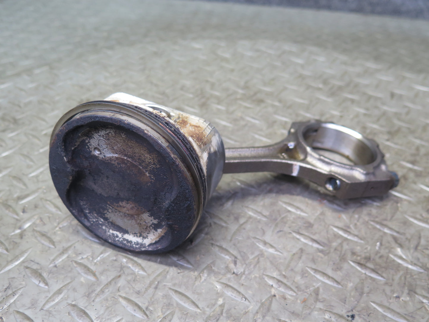 2005-2009 Lexus UZJ120L GX470 4.7L 2UZFE Engine Piston Connecting Rod Set of 8