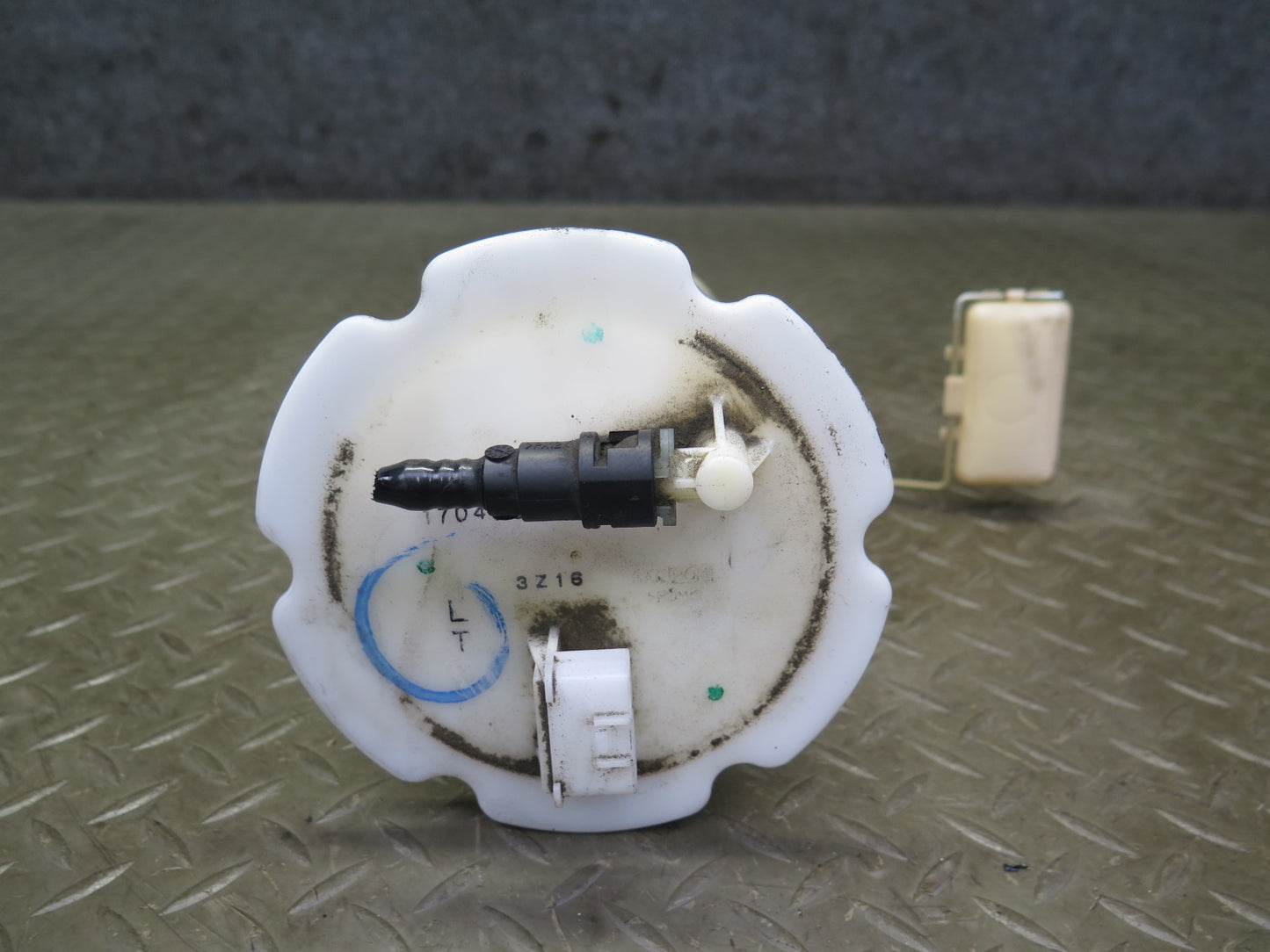 03-09 Nissan Z33 350Z Set of 2 Fuel Pump Level Sensor Sending Unit OEM