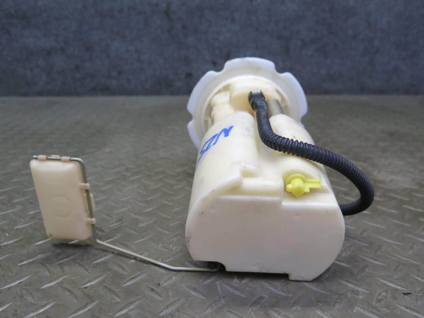 03-09 Nissan Z33 350Z Set of 2 Fuel Pump Level Sensor Sending Unit OEM