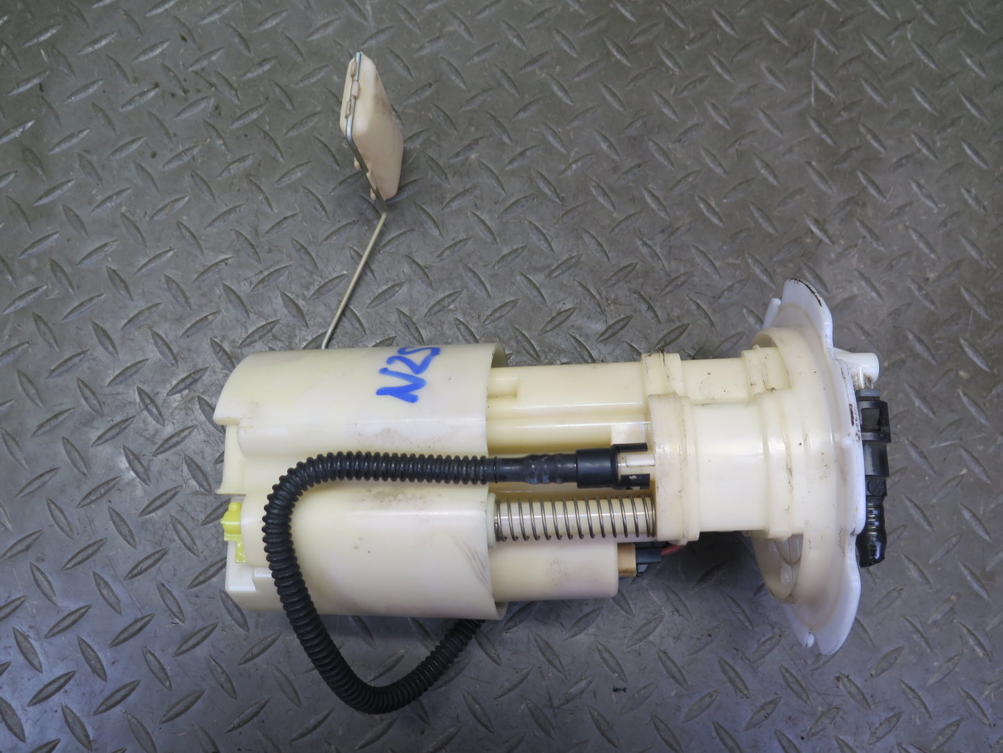 03-09 Nissan Z33 350Z Set of 2 Fuel Pump Level Sensor Sending Unit OEM