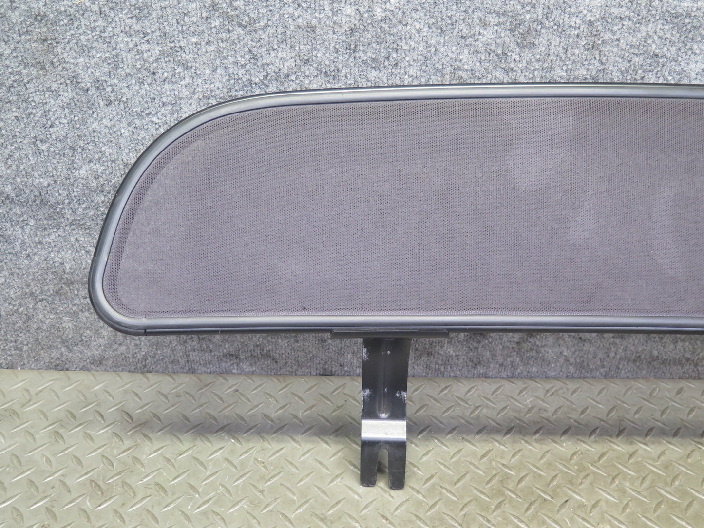 03-06 Chevrolet SSR Rear Wind Screen Deflector OEM