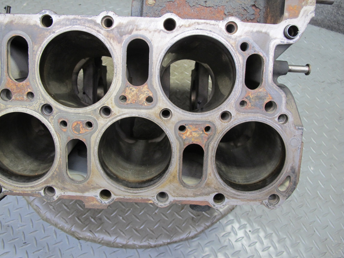 2000 VW Eurovan T4 2.8L AES Engine Motor Block 021103021R OEM