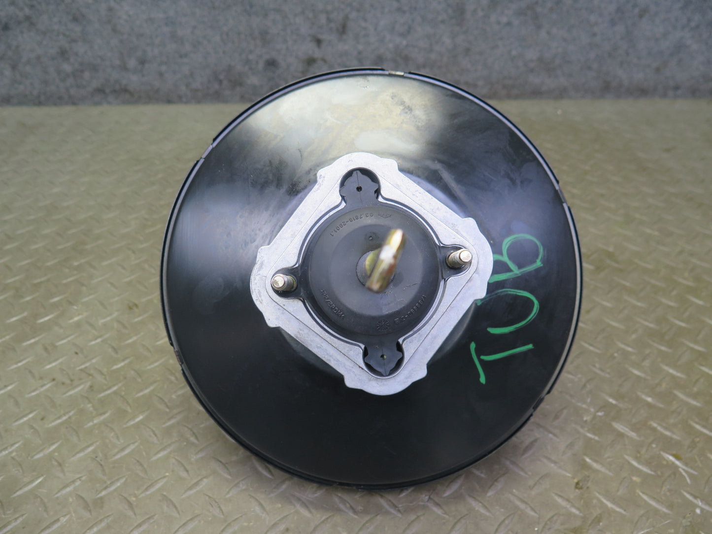 01-06 BMW E46 330ci Brake Master Cylinder Booster Fluid Reservoir OEM