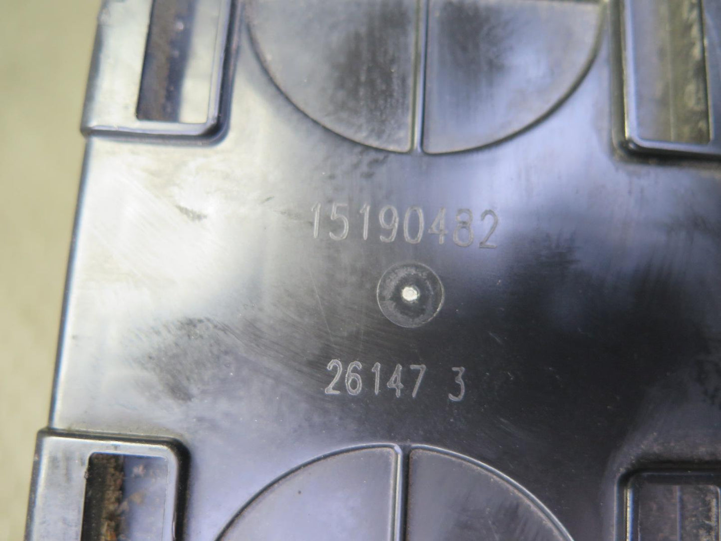 05-06 Chevrolet Trailblazer SSR Fuel Vapor Charcoal Canister 15190482 OEM