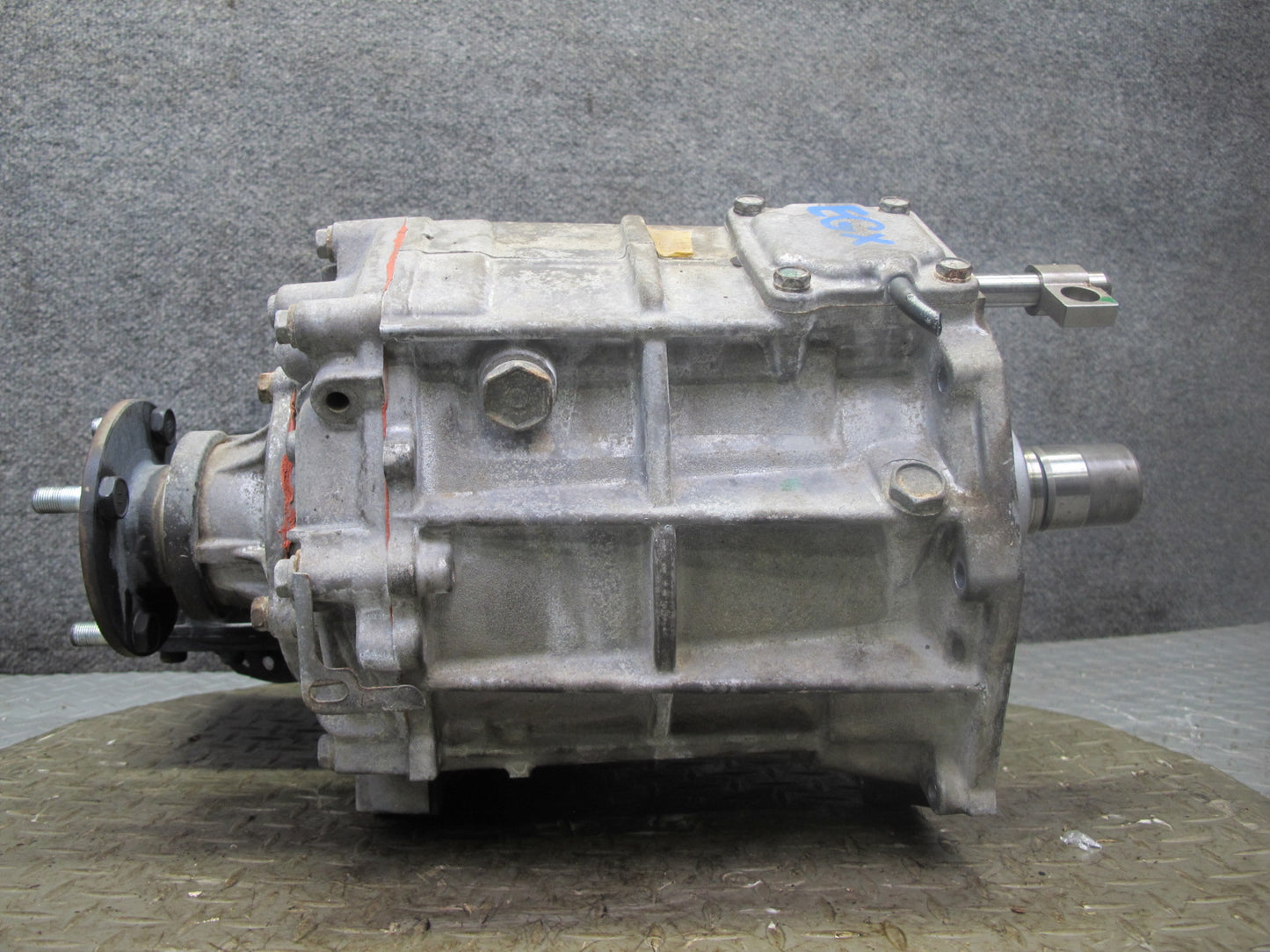 2003-2009 Lexus UZJ120L GX470 AWD Transfer Case Box W/ Shifter Assembly