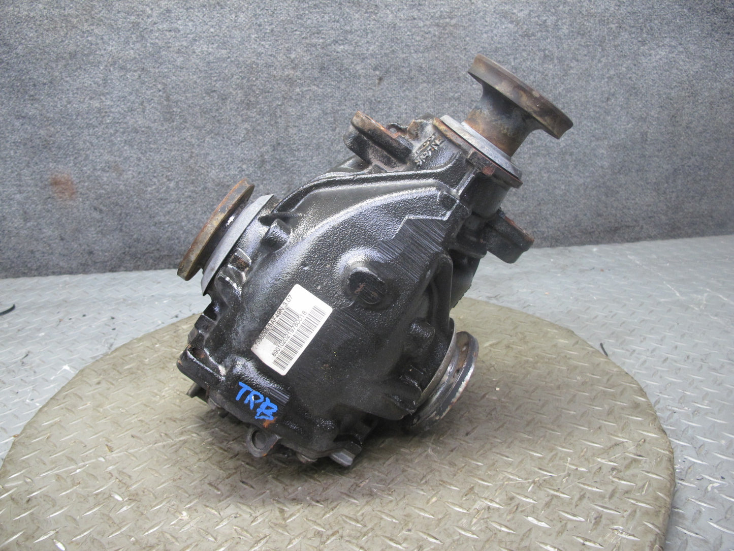 01-06 BMW E46 330i 330ci M/T Rear Differential Carrier 3.07 Ratio 77K Miles OEM