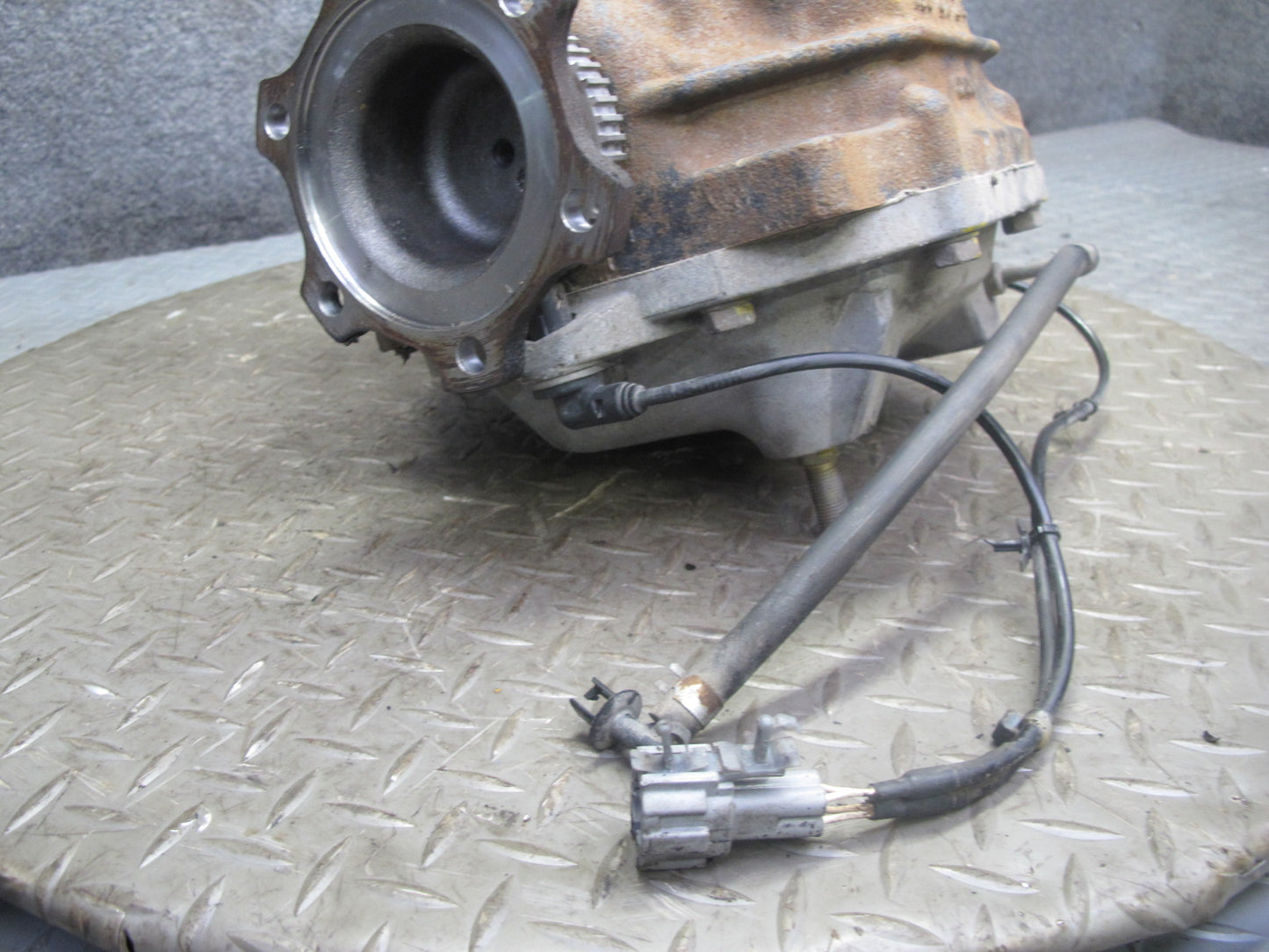 04-05 Nissan 350Z Z33 Conv M/T Rear Differential Carrier Vlsd 3.54 Ratio 68k OEM