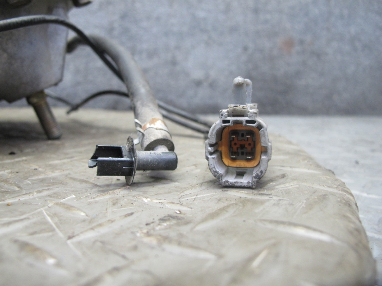 04-05 Nissan 350Z Z33 Conv M/T Rear Differential Carrier Vlsd 3.54 Ratio 68k OEM