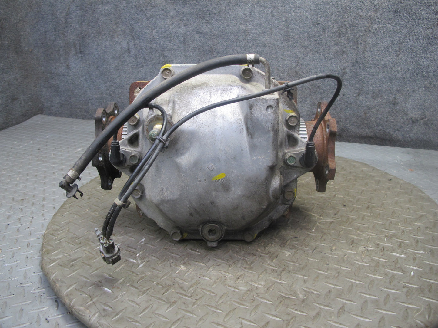 04-05 Nissan 350Z Z33 Conv M/T Rear Differential Carrier Vlsd 3.54 Ratio 68k OEM