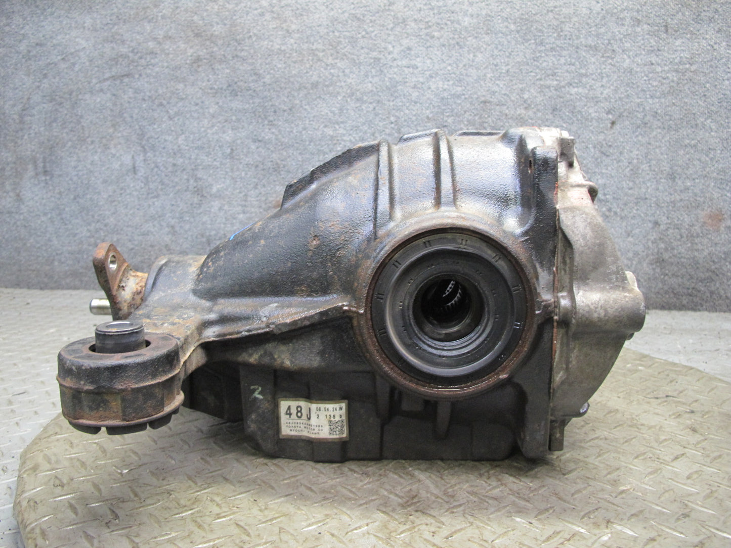 08-09 Lexus USE20L Is-f RWD Rear Differential Carrier 48J 2.94 Ratio OEM