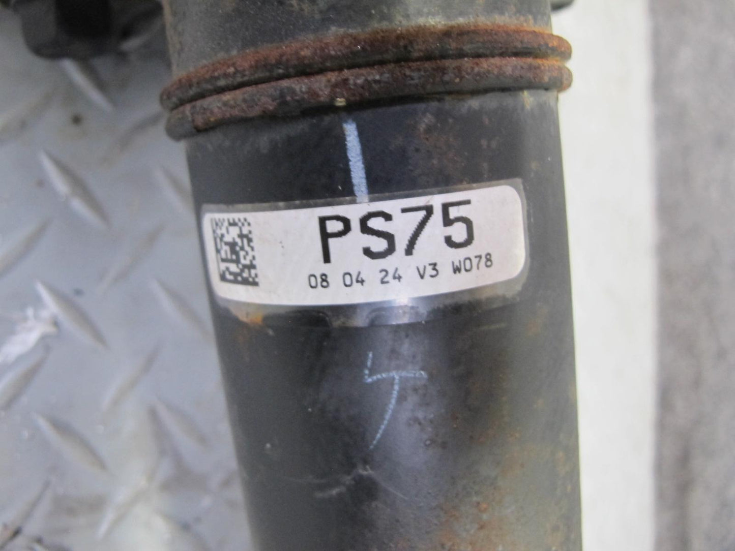 08-14 Lexus USE20L Is-f RWD Rear Driveshaft Drive Shaft PS75 OEM