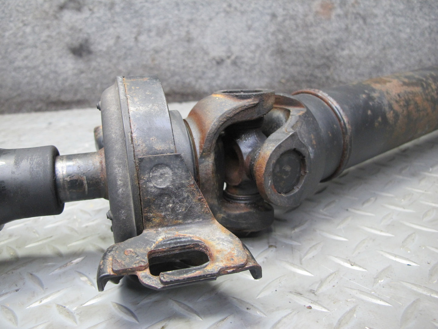 08-14 Lexus USE20L Is-f RWD Rear Driveshaft Drive Shaft PS75 OEM