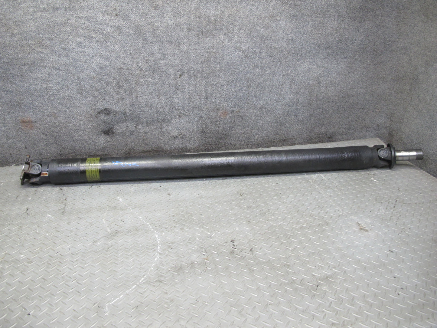 03-09 Nissan Z33 350Z RWD M/T Manual Transmission Driveshaft Carbon 68K Mile OEM