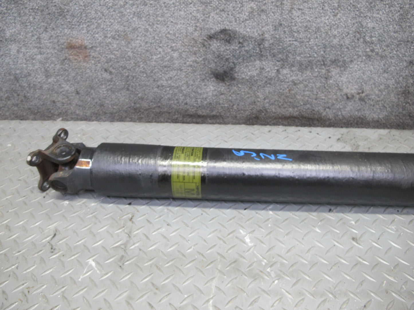 03-09 Nissan Z33 350Z RWD M/T Manual Transmission Driveshaft Carbon 68K Mile OEM