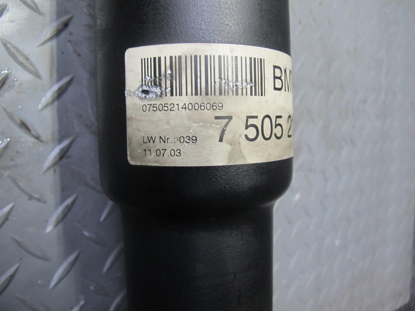 04-06 BMW E46 330i 330Ci RWD A/T Rear Driveshaft Drive Shaft 104K 7505214 OEM