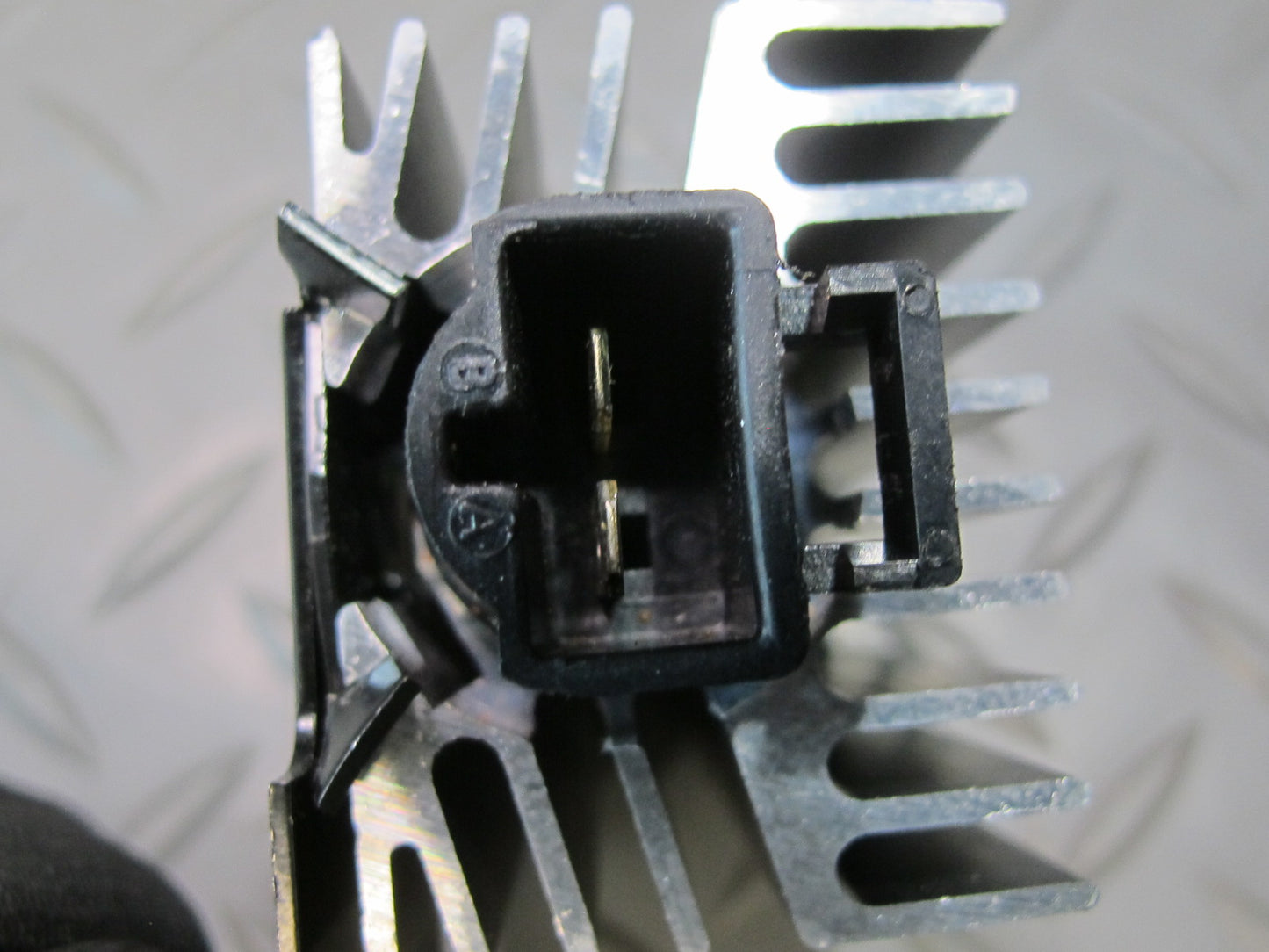 03-05 Chevrolet SSR Diode Daytime Running Lamp Module OEM