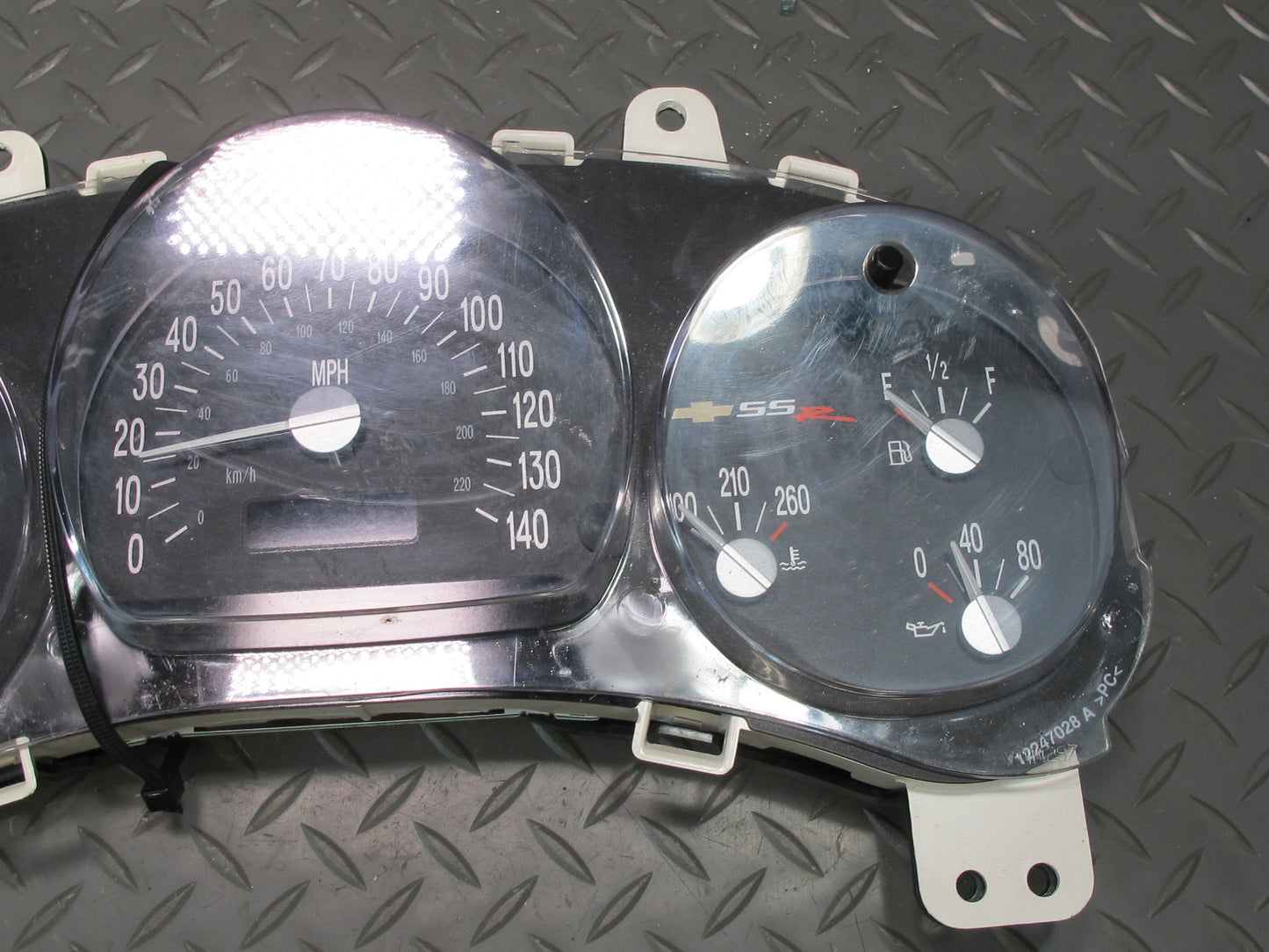 2005 Chevrolet SSR A/T Instrument Cluster Gauge Speedometer OEM