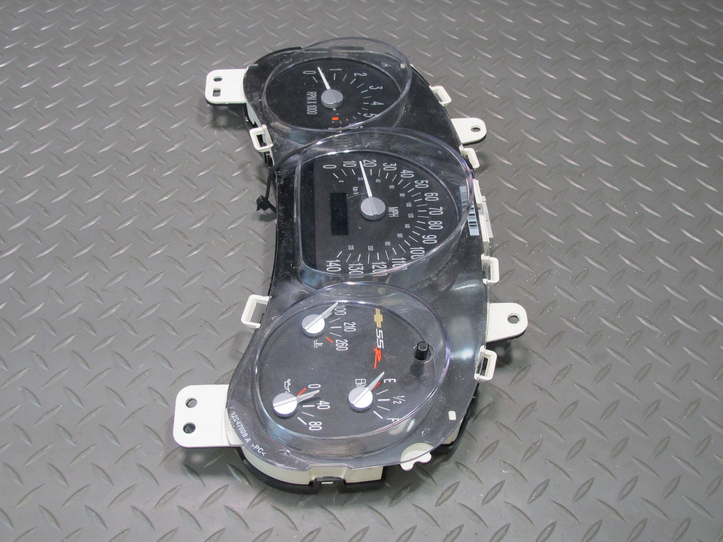 2005 Chevrolet SSR A/T Instrument Cluster Gauge Speedometer OEM