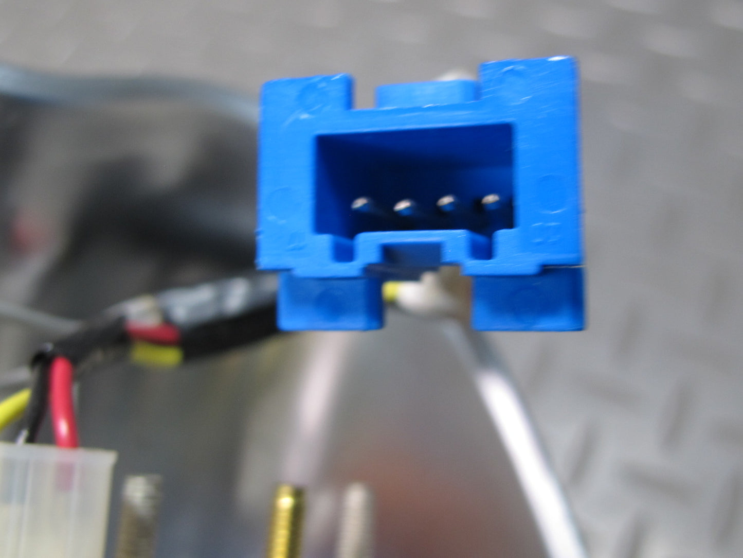 05-06 Chevrolet SSR Front Center Console Tripod Gauge Cluster OEM