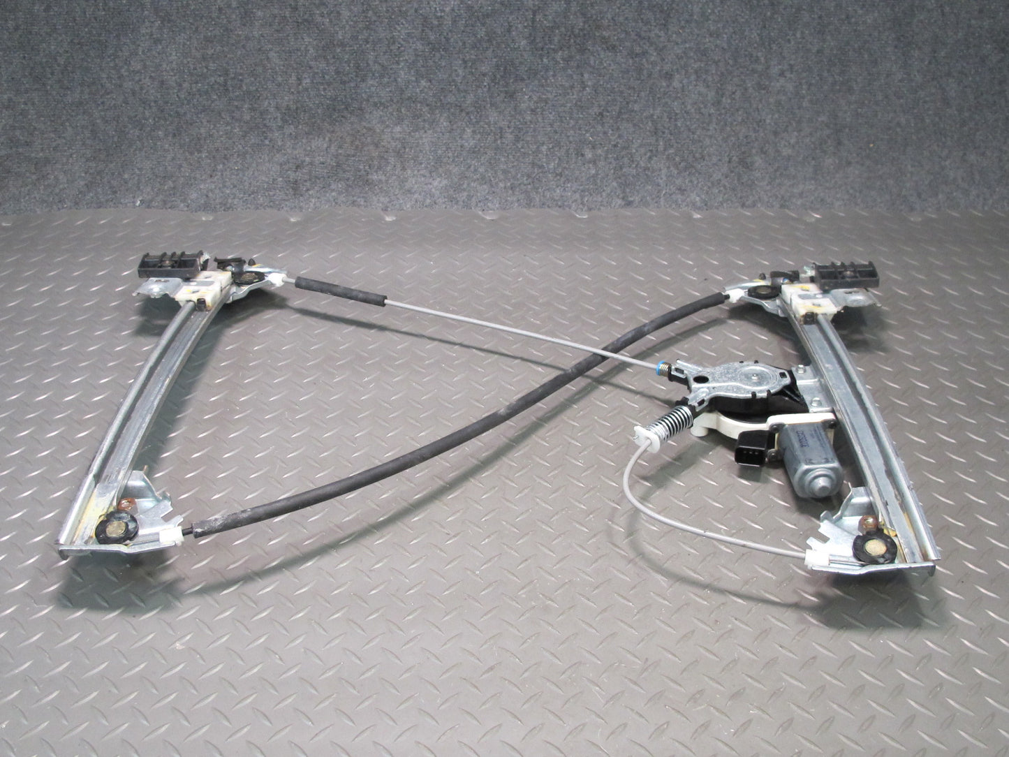 03-06 Chevrolet SSR Front Right Passenger Door Window Regulator w Motor OEM