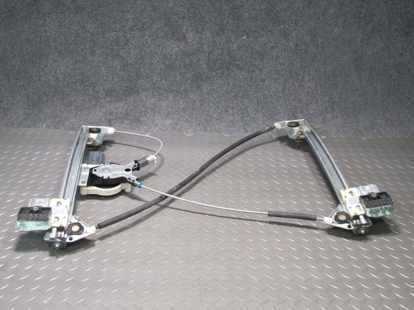 03-06 Chevrolet SSR Front Right Passenger Door Window Regulator w Motor OEM