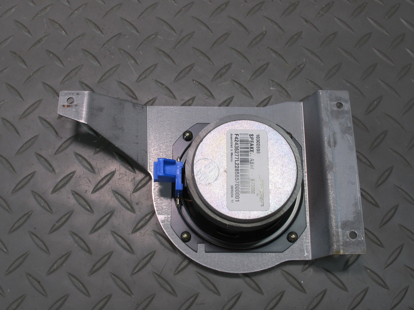 03-06 Chevrolet SSR Bose Front Right Speaker 10302898 OEM