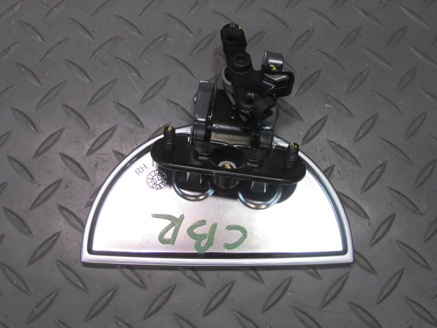 03-06 Chevrolet SSR Front Left Driver Door Exterior Handle OEM