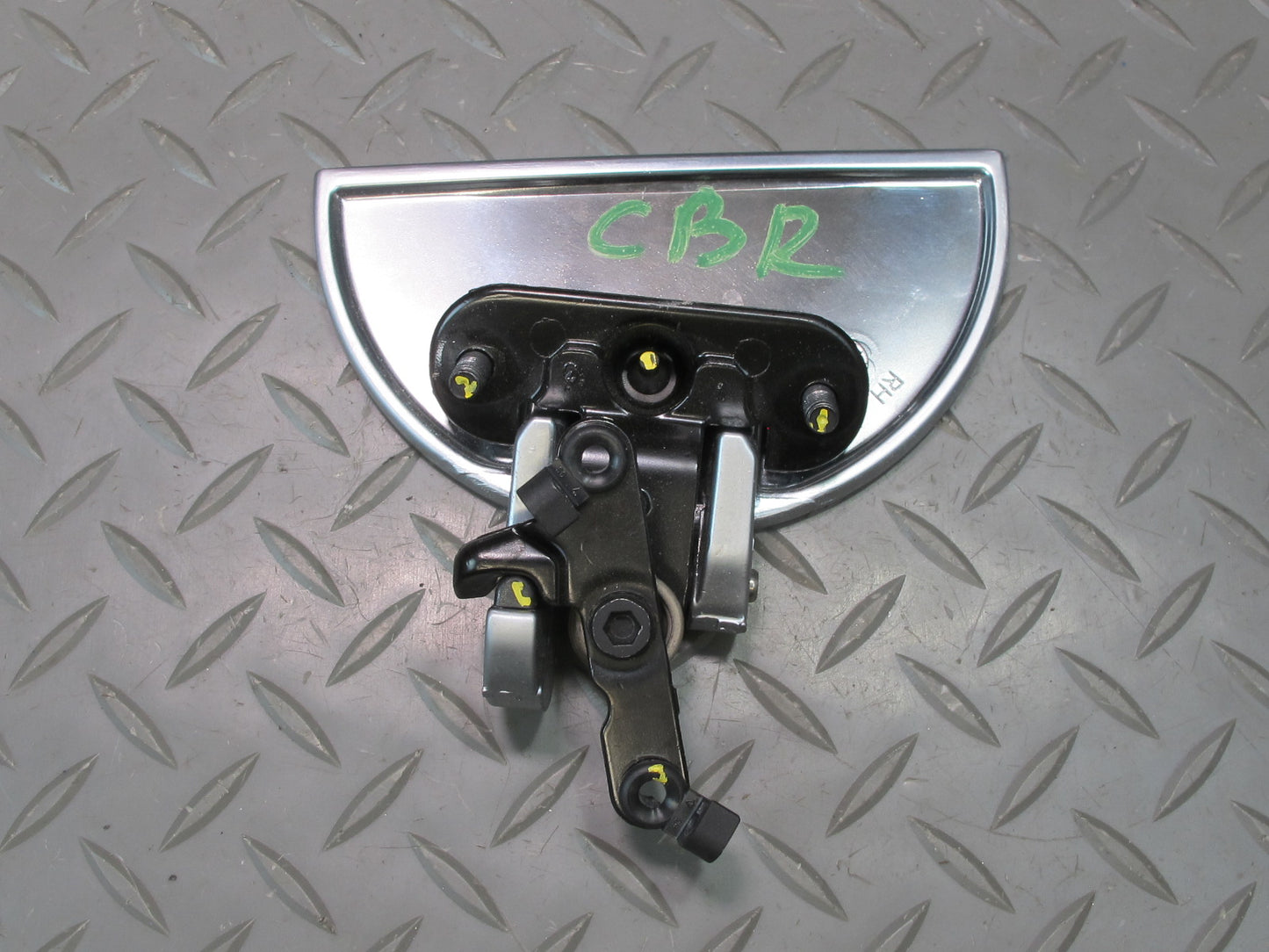 03-06 Chevrolet SSR Front Left Driver Door Exterior Handle OEM